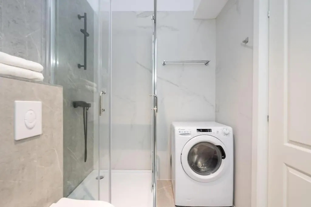 The Pinky Promise Loft Pipera Apartment Voluntari 0*,  Romania