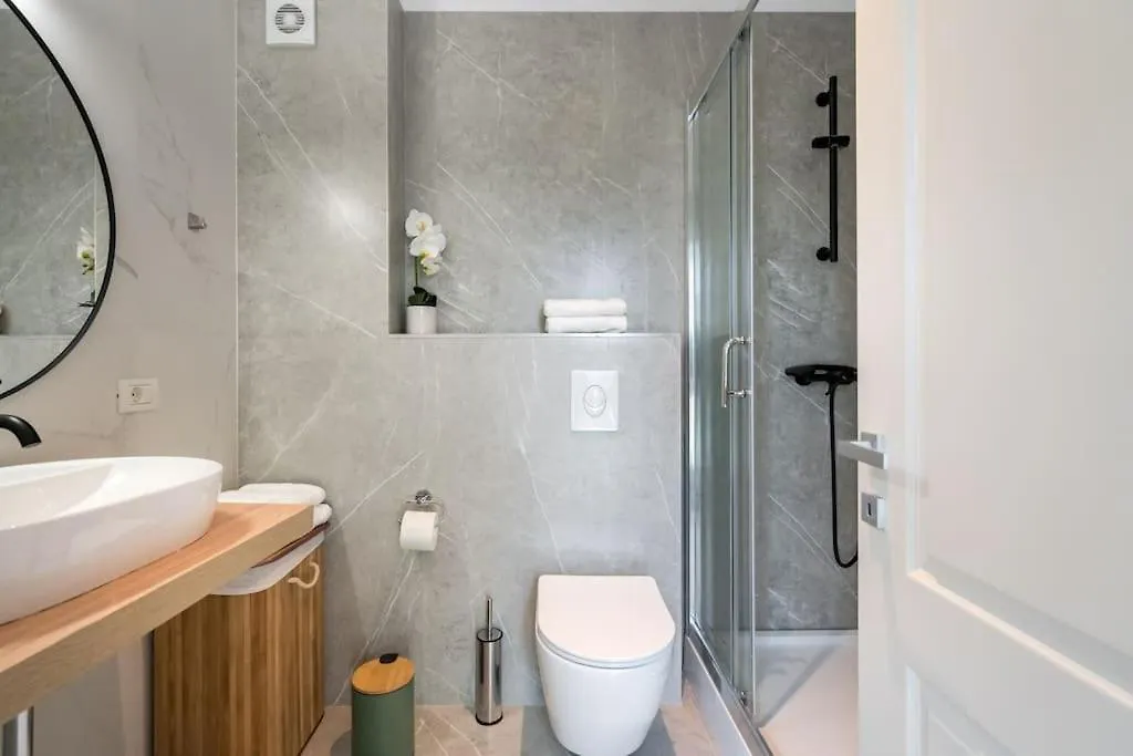 The Pinky Promise Loft Pipera Apartment Voluntari